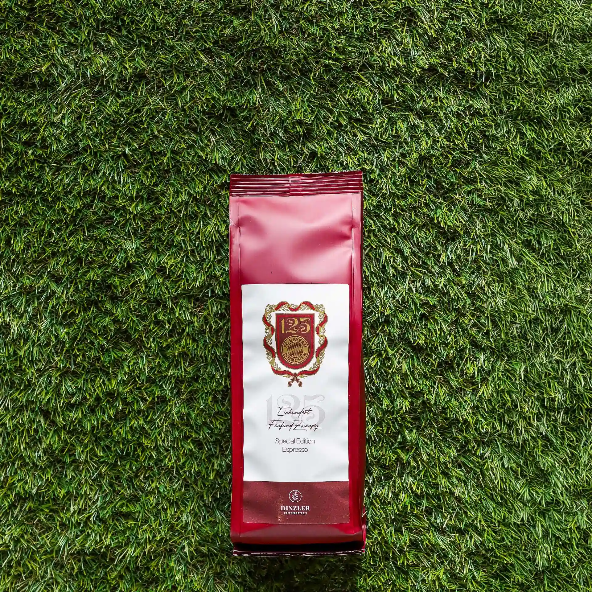 Szenebild DINZLER x FC Bayern München Espresso 125 Jahre Edition