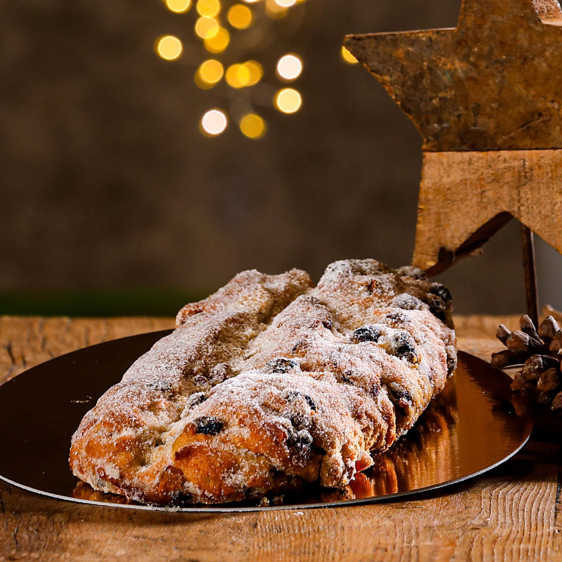 Szenebild Weihnachtskuchen: Stollen - 400g