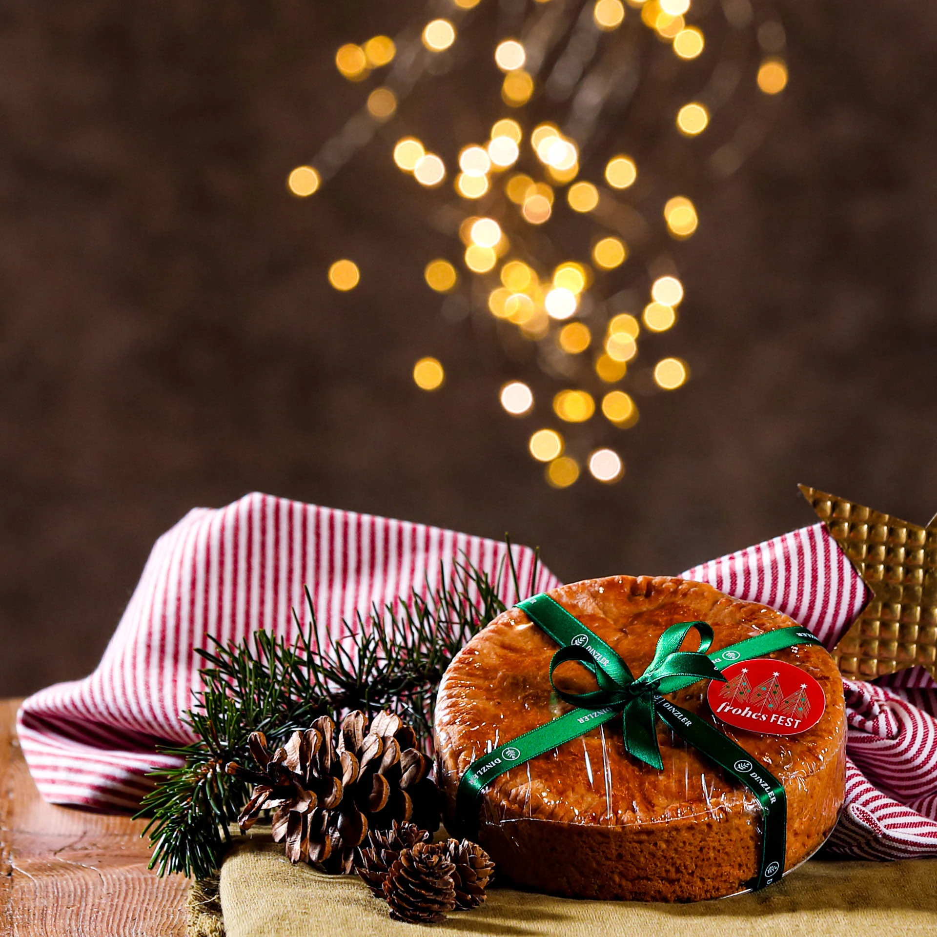 Szenebild Weihnachtskuchen: Früchtekuchen - 450g
