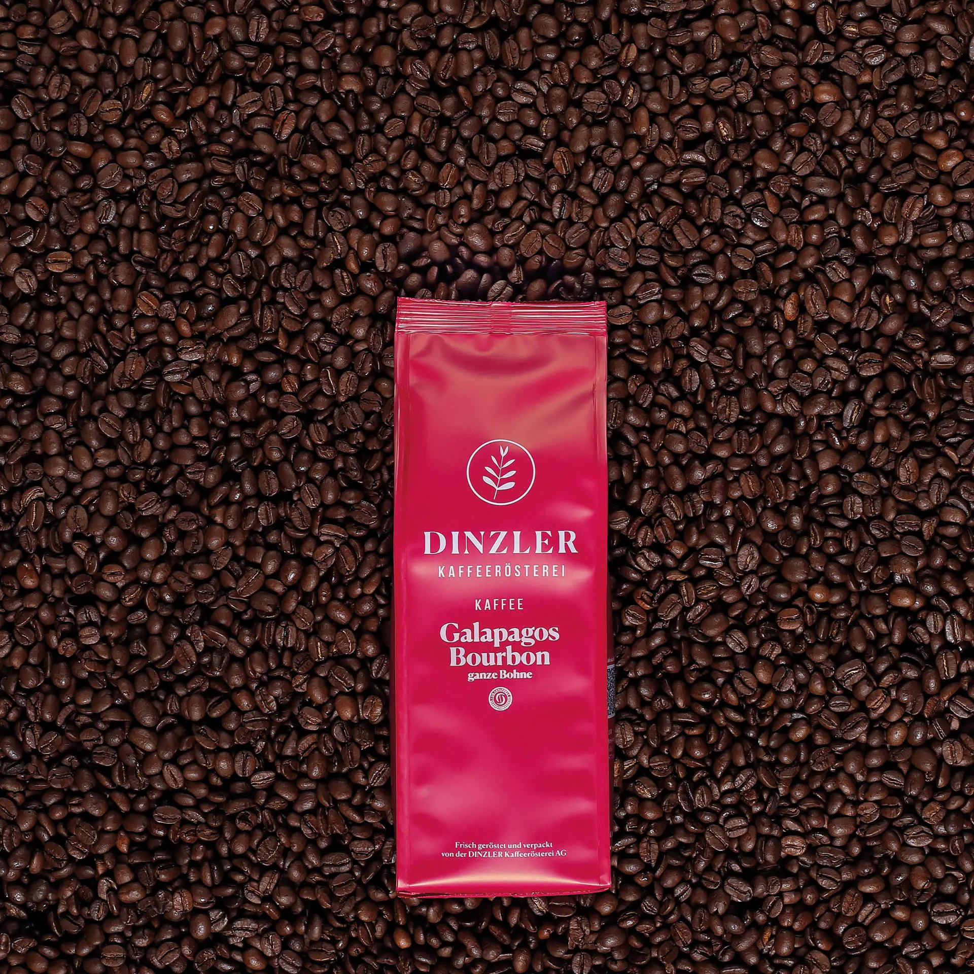 Szenebild DINZLER Kaffee Galapagos Bourbon ganze Bohne