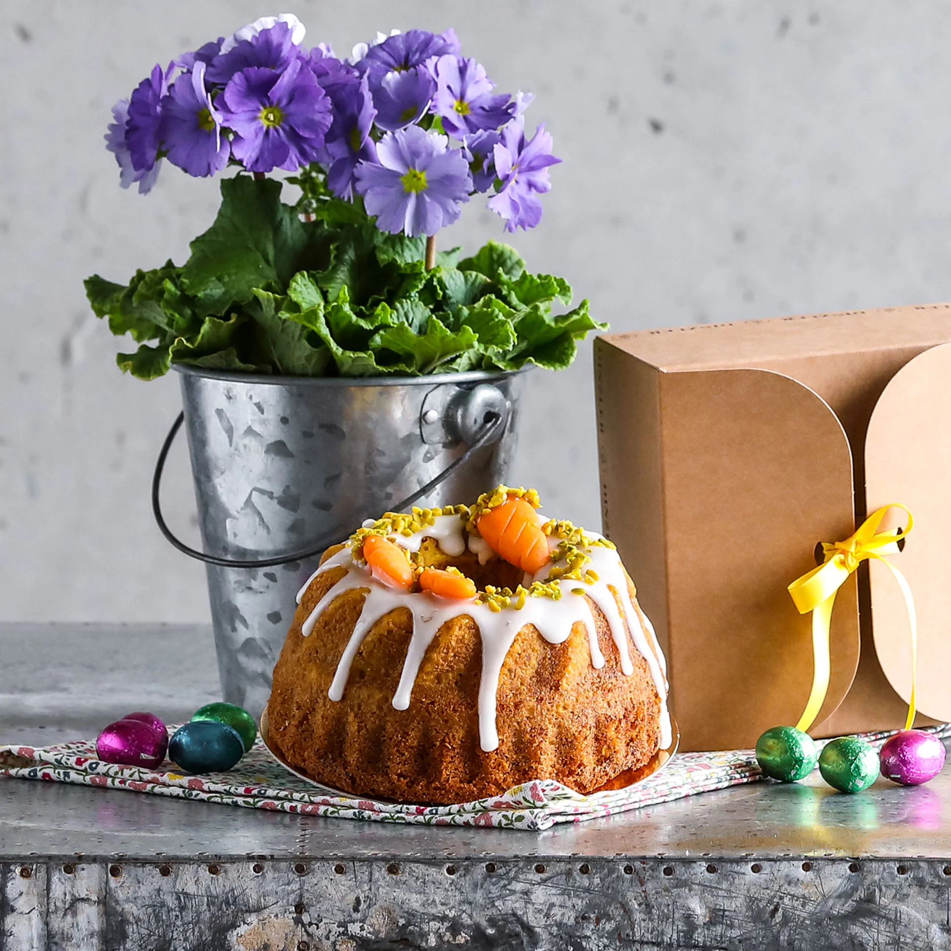 Szenebild DINZLER Osterkarottenkuchen 450g